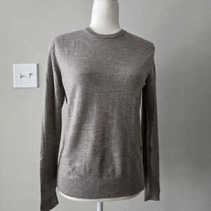100% Wool Uniqlo Sweater M